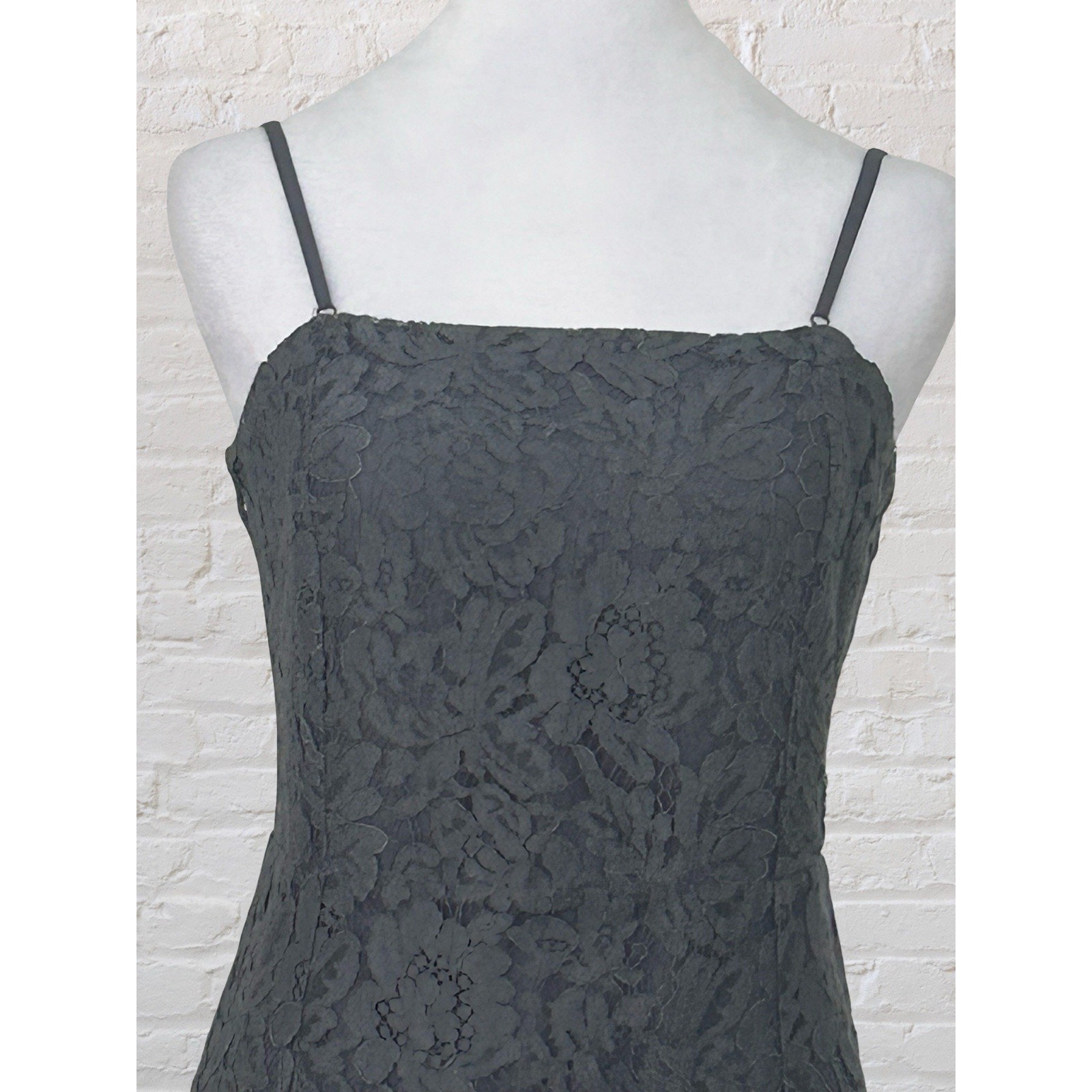Chaser Lace Pewter Gray Cocktail Event Party Dress Sz M Wedding Guest Dark Fairy — image 3 of 8